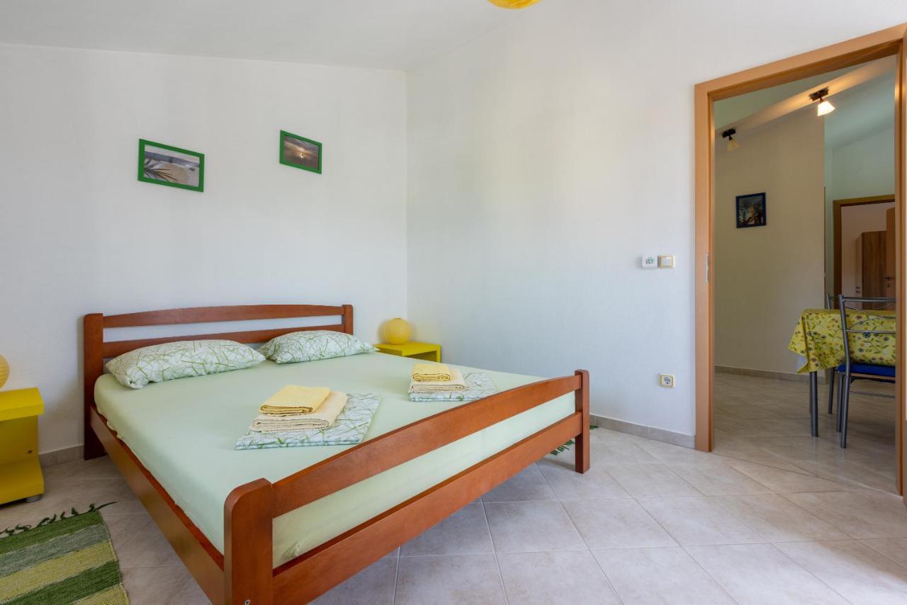 Apartmani Jaric Novi Vinodolski Extérieur photo