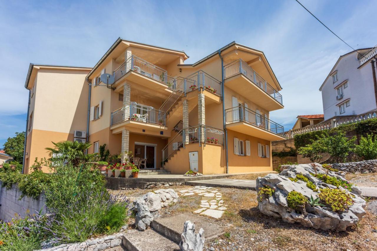 Apartmani Jaric Novi Vinodolski Extérieur photo