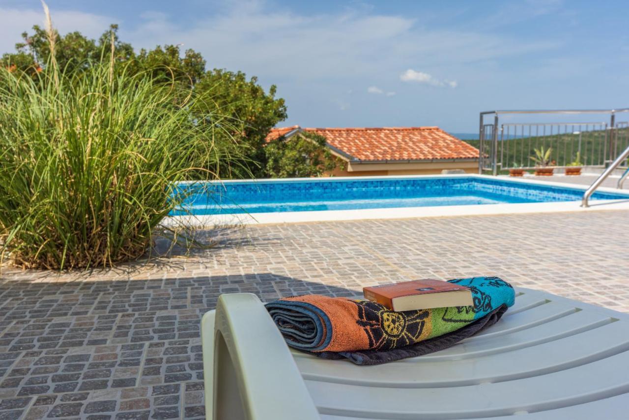 Apartmani Jaric Novi Vinodolski Extérieur photo