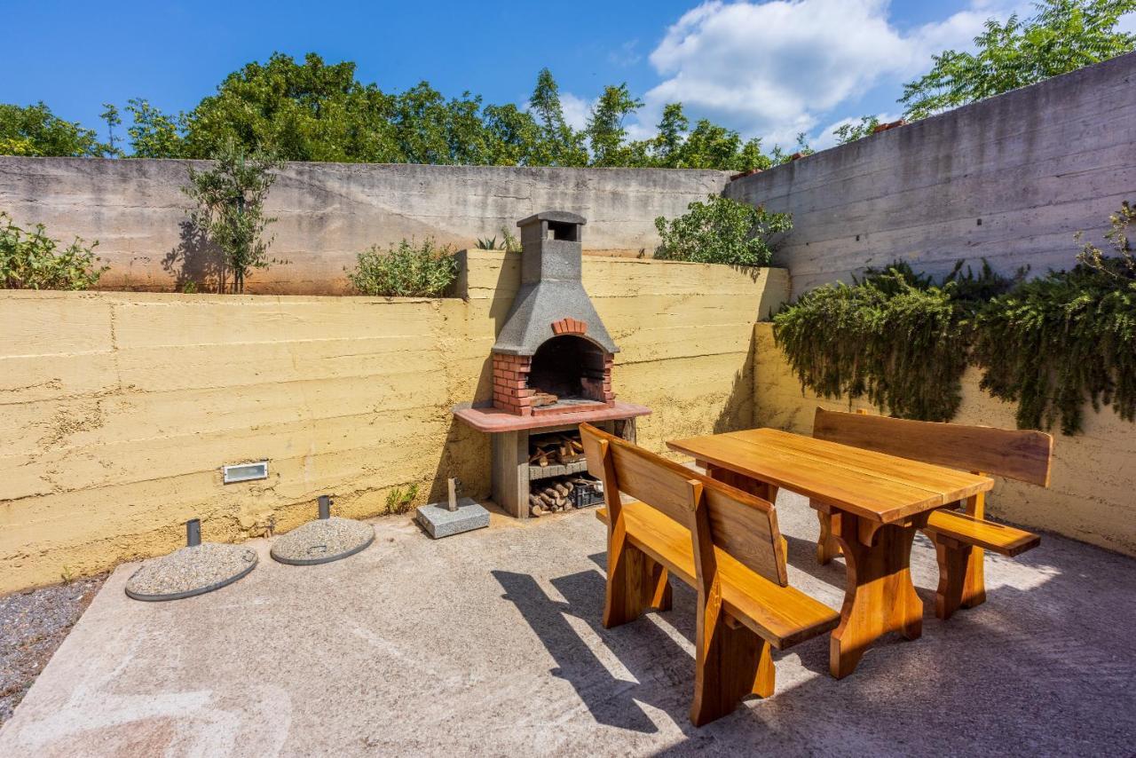 Apartmani Jaric Novi Vinodolski Extérieur photo