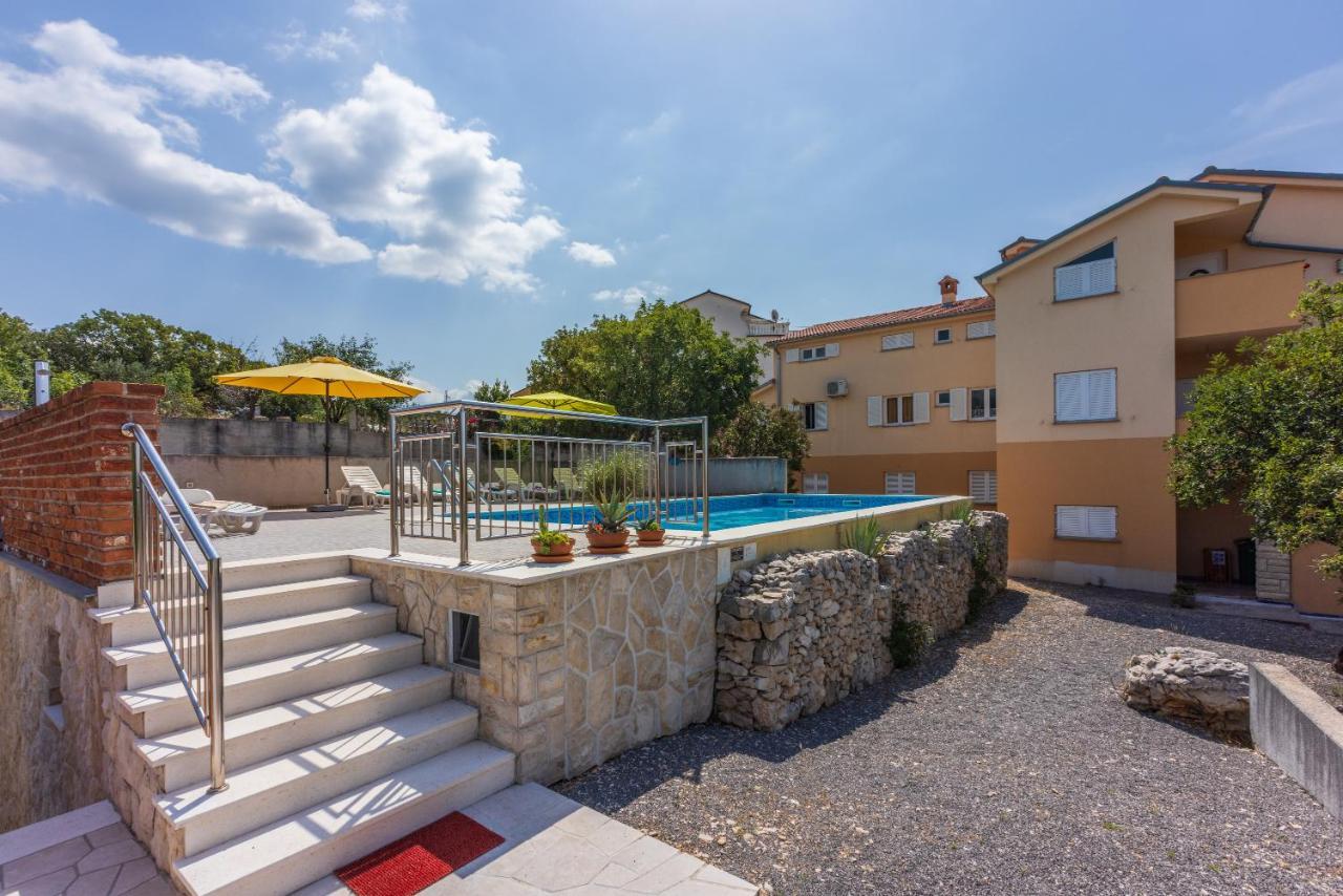Apartmani Jaric Novi Vinodolski Extérieur photo