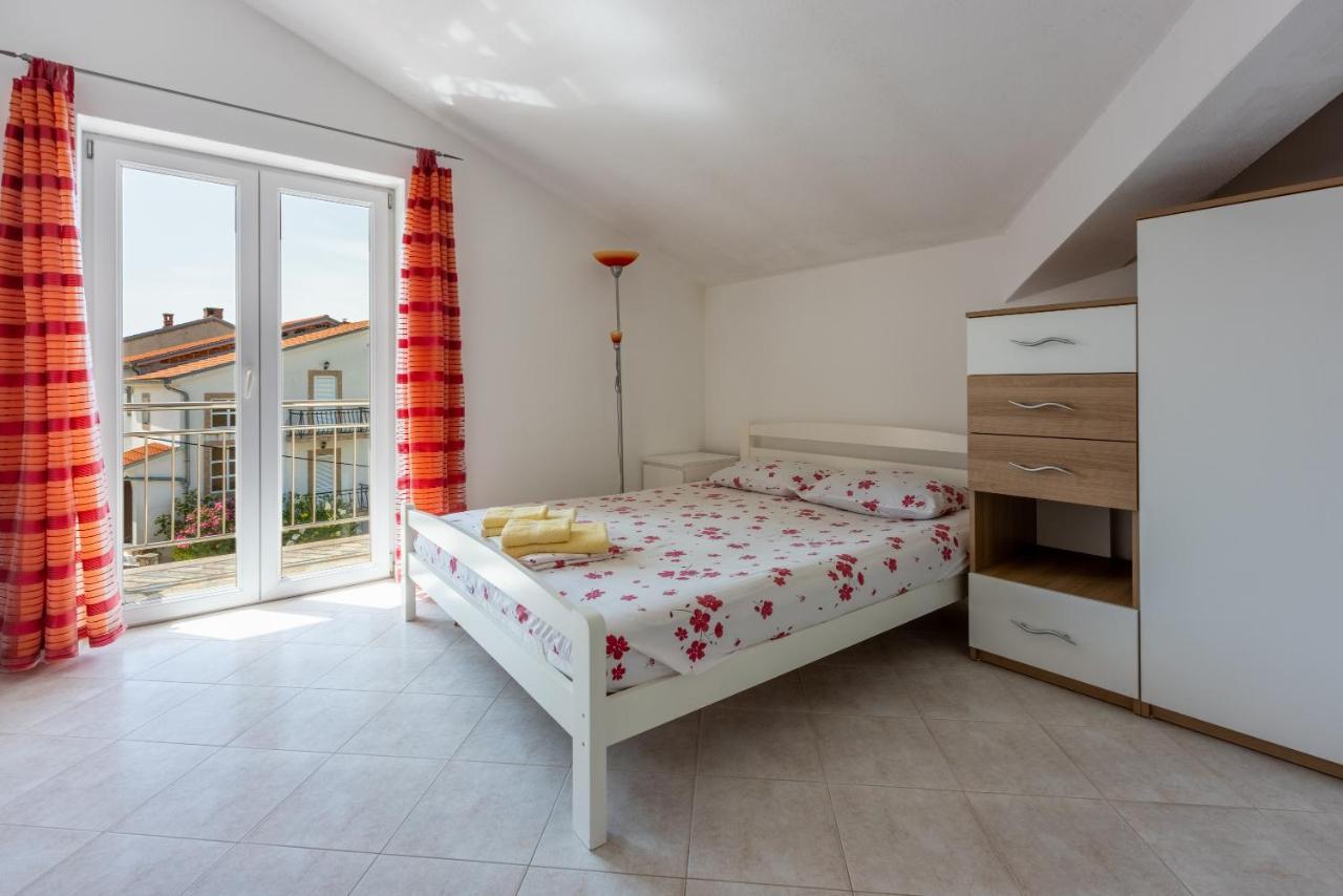 Apartmani Jaric Novi Vinodolski Extérieur photo