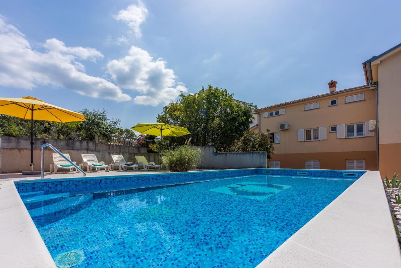 Apartmani Jaric Novi Vinodolski Extérieur photo